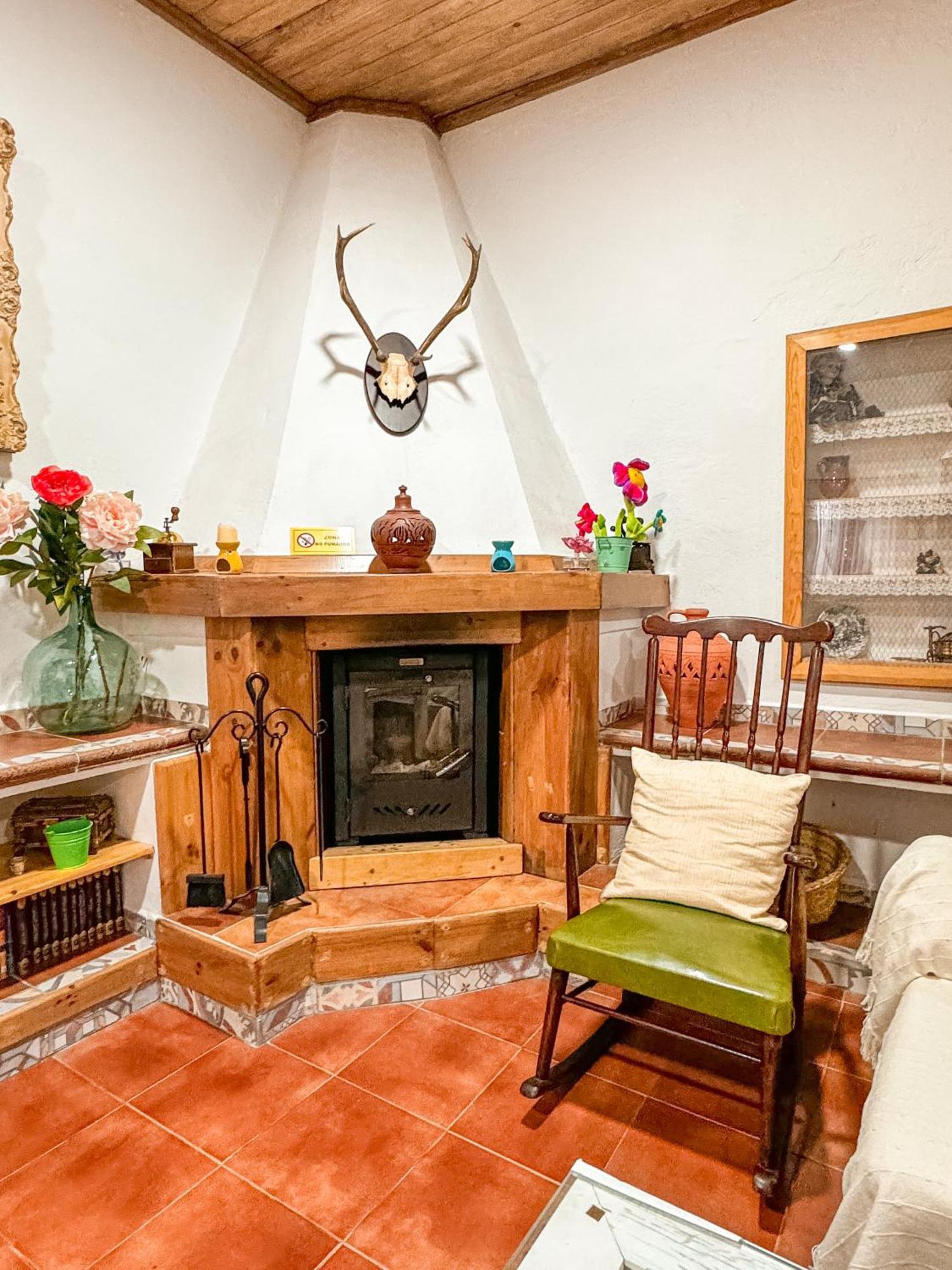 Casa Cruz Villa อัลโมโดวาร์ เดล ริโอ ภายนอก รูปภาพ